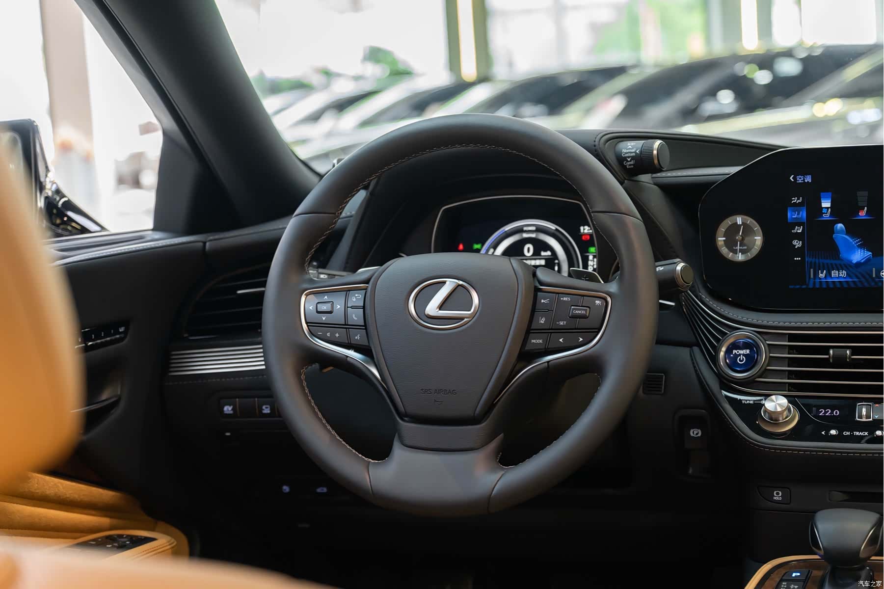 Lexus LS, 2022 14