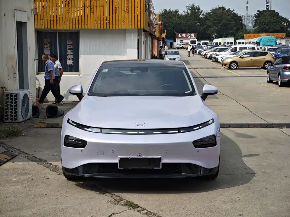 XPENG P7