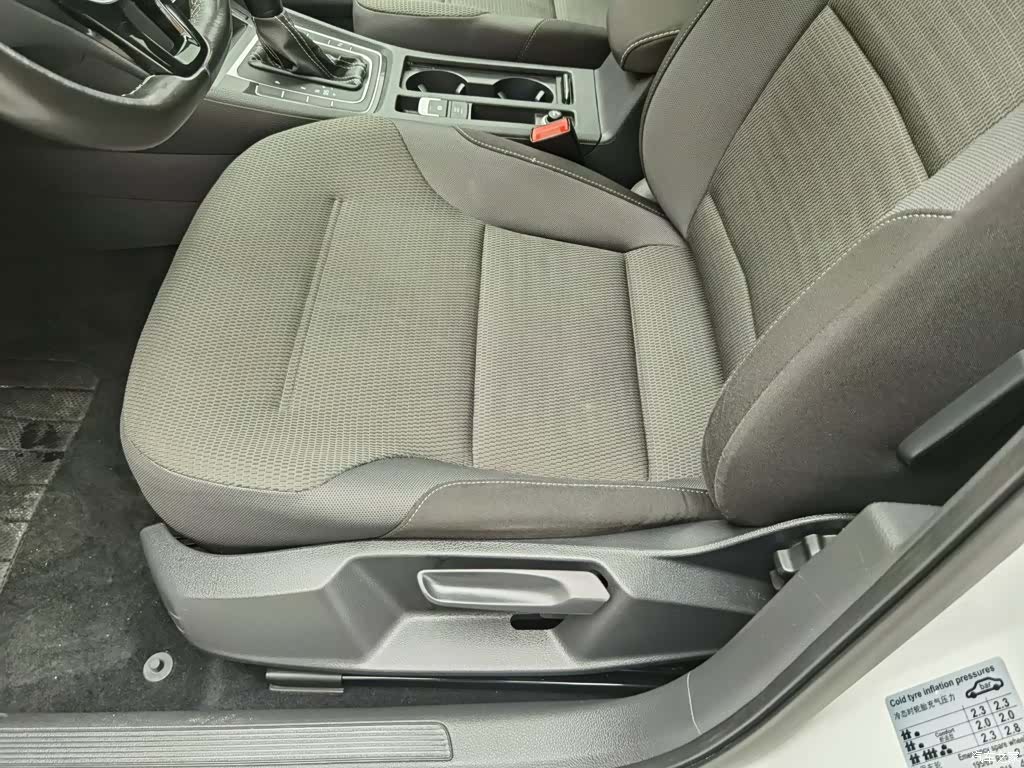 Volkswagen Golf, 2017 20