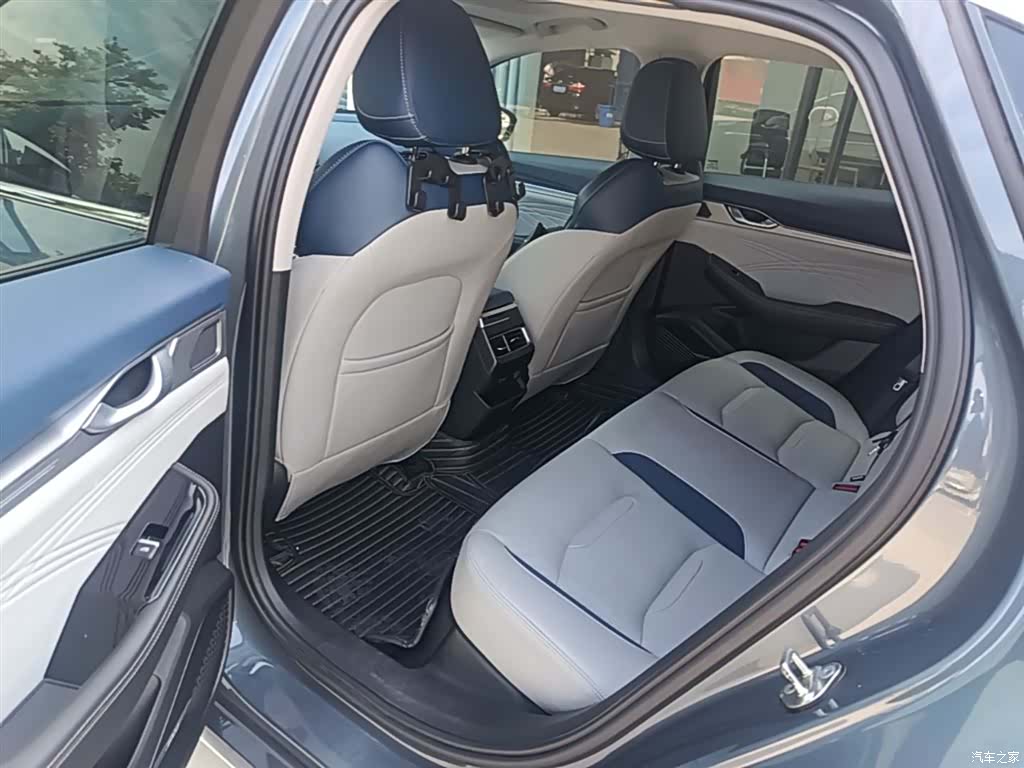 Geely Preface, 2022 17