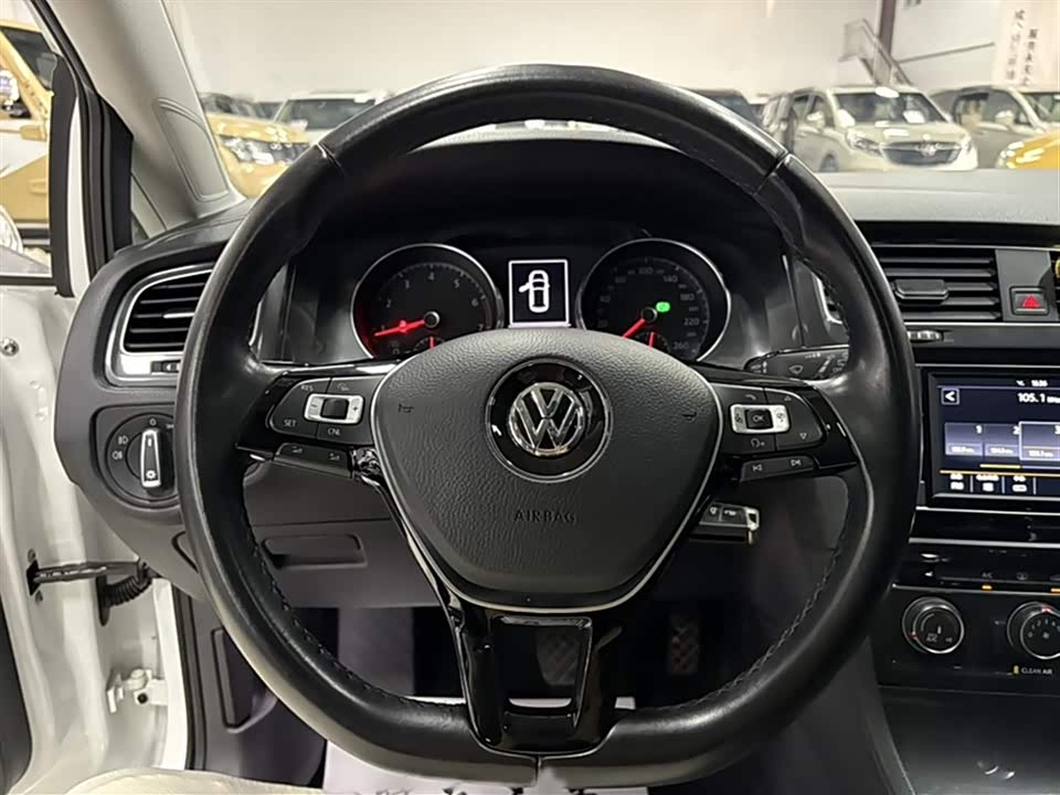 Volkswagen golf