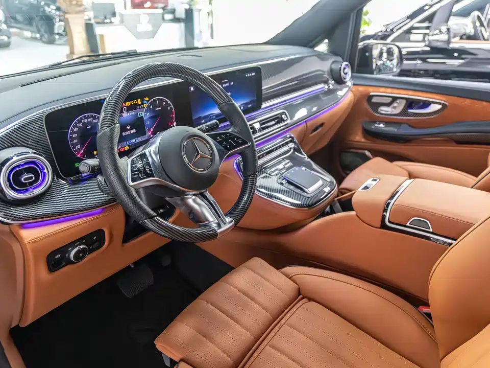 Mercedes-Benz V-class