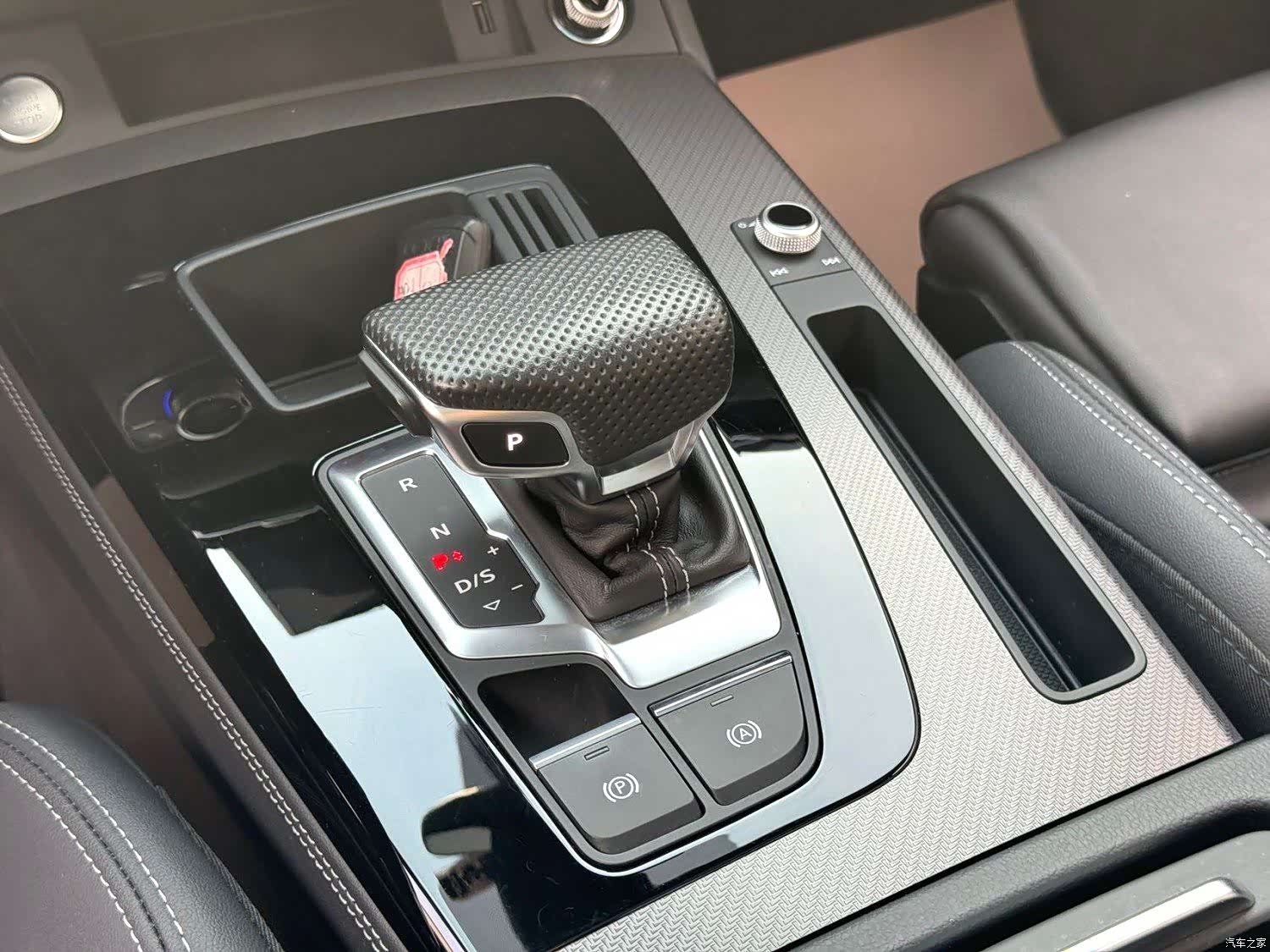Audi Q5L, 2023 6