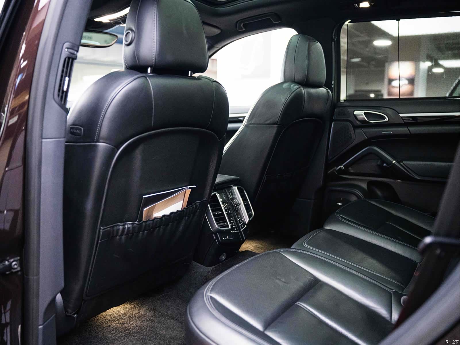Porsche Cayenne, 2013 26