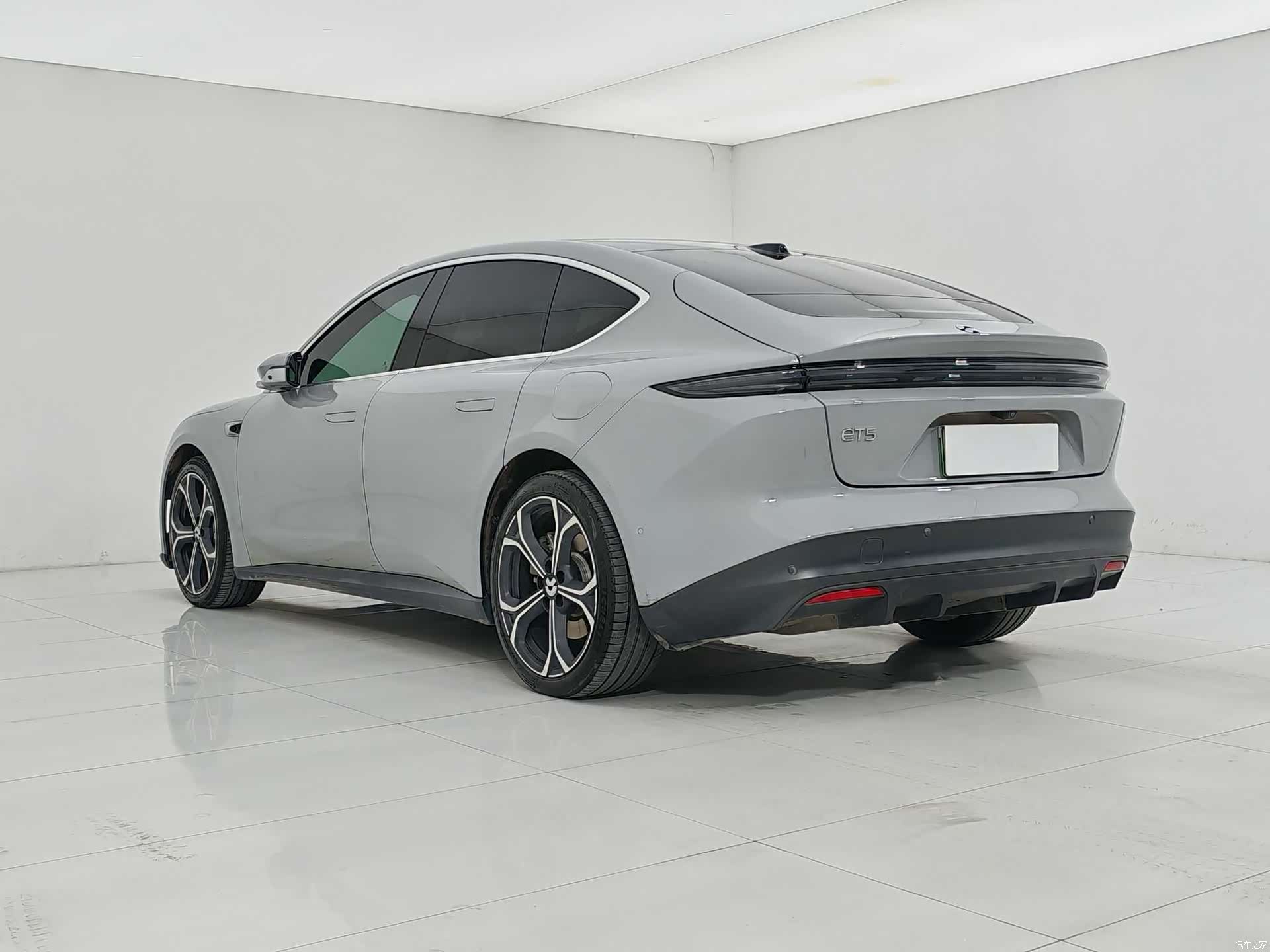 NIO ET5, 2024 4