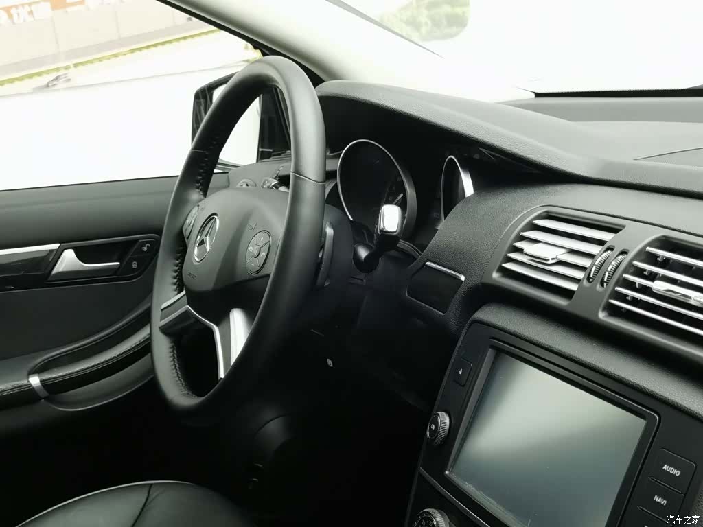 Mercedes-Benz R-Class, 2016 22