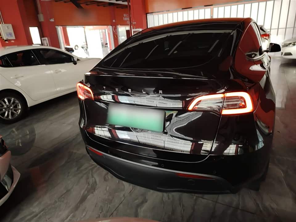 Tesla Model Y Tesla Model Y