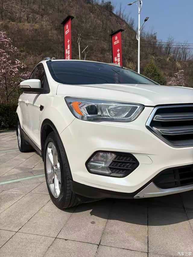 Ford Kuga, 2017 15