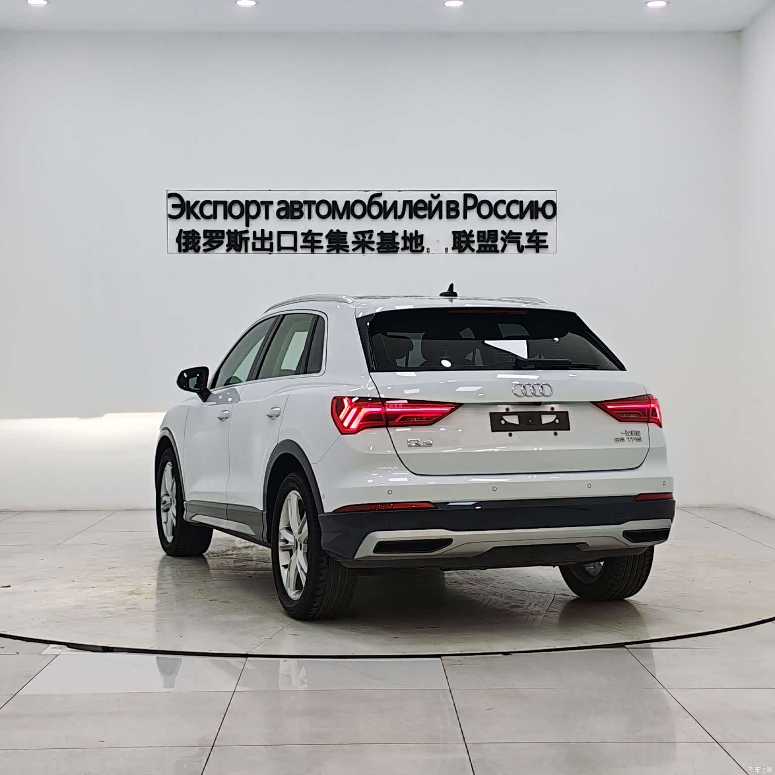 Audi Q3, 2022 4