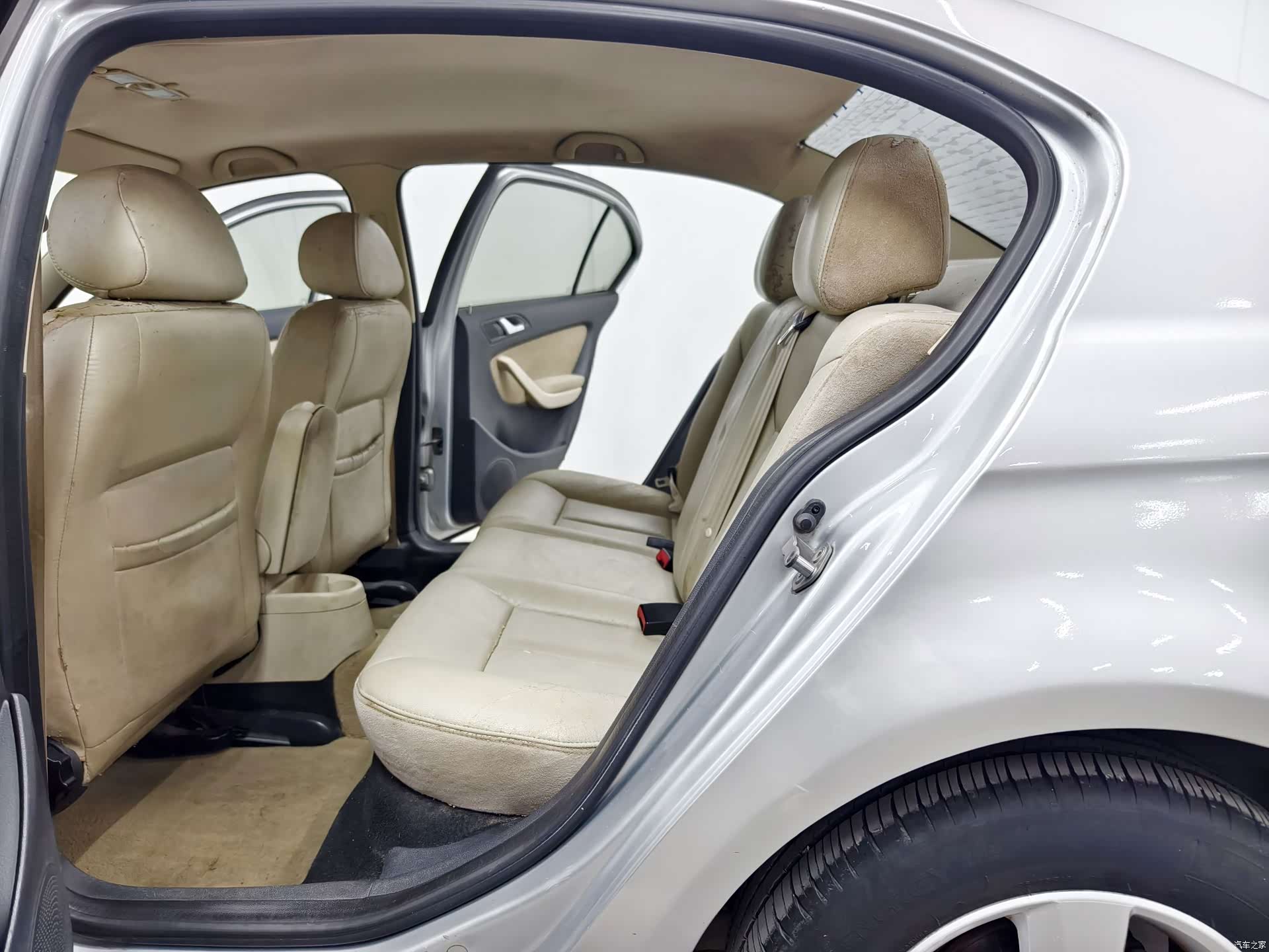 Volkswagen Lavida, 2012 12