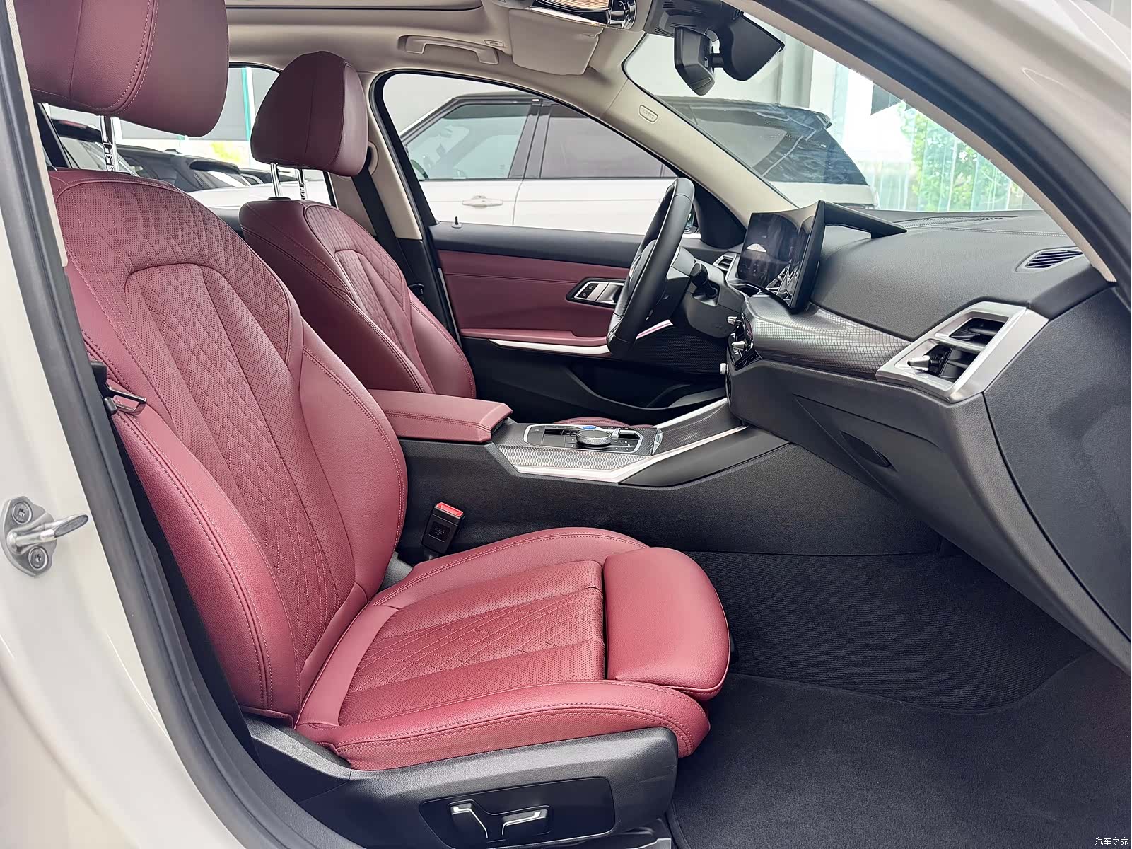 BMW i3, 2024 14