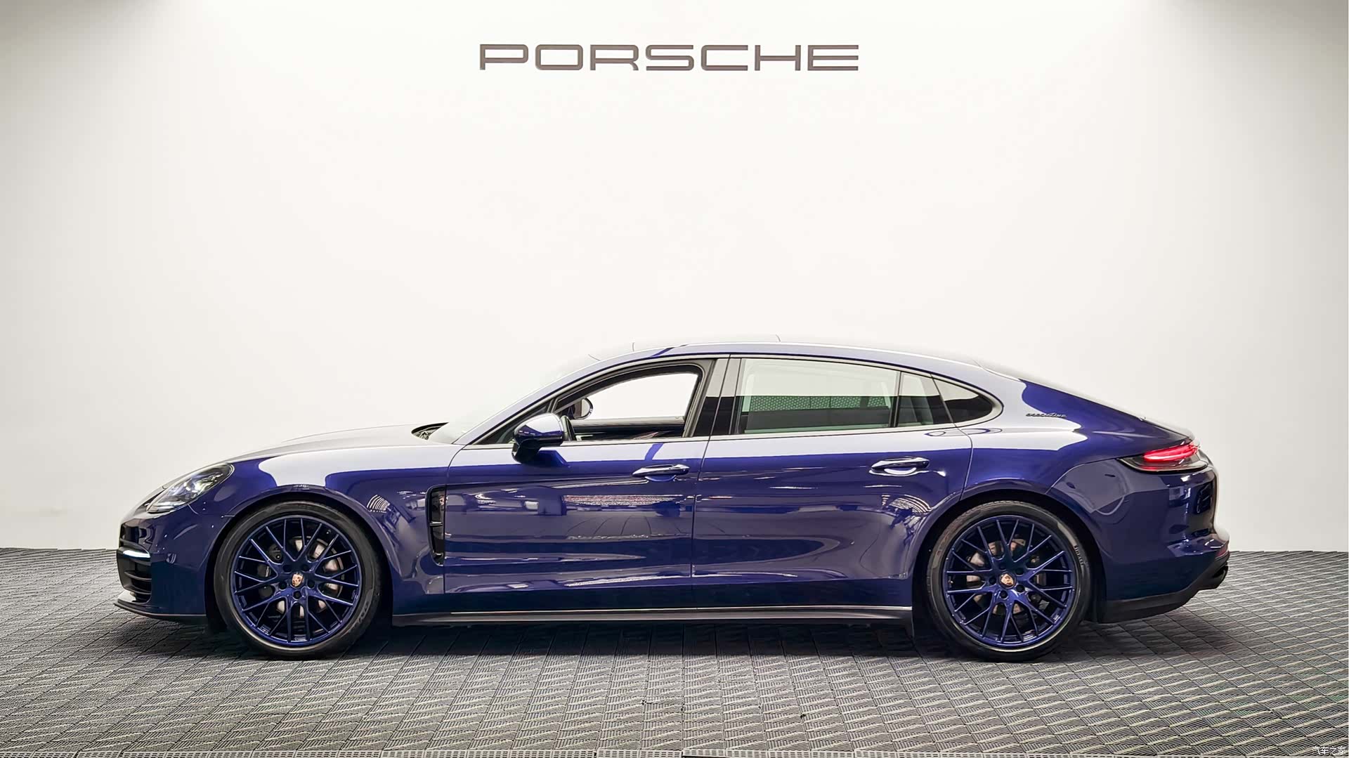 Porsche Panamera, 2022 4