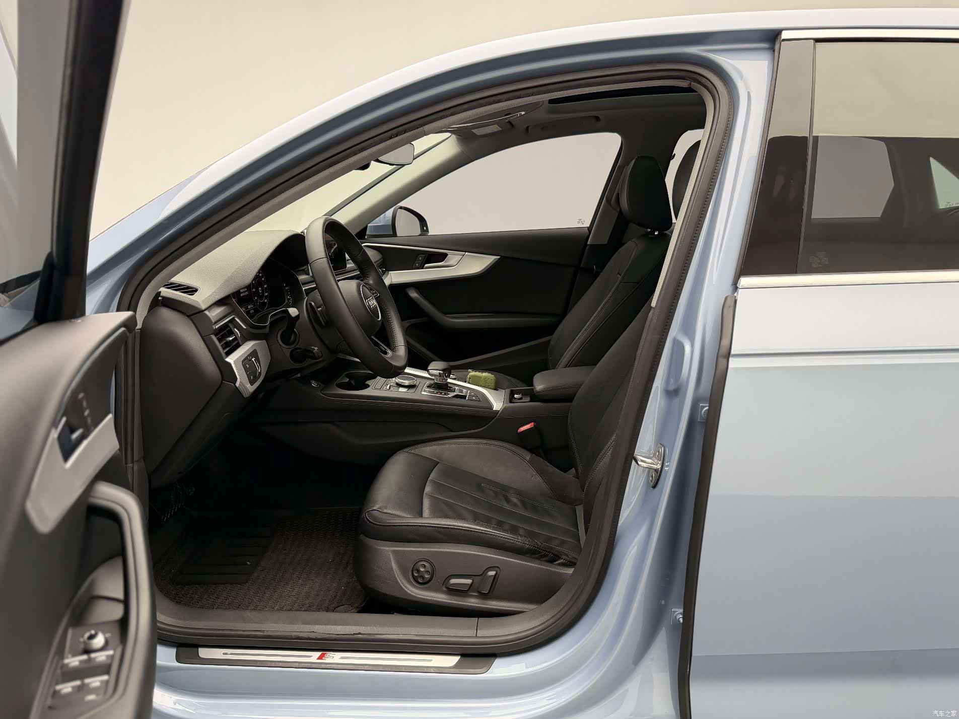 Audi A4L, 2018 13