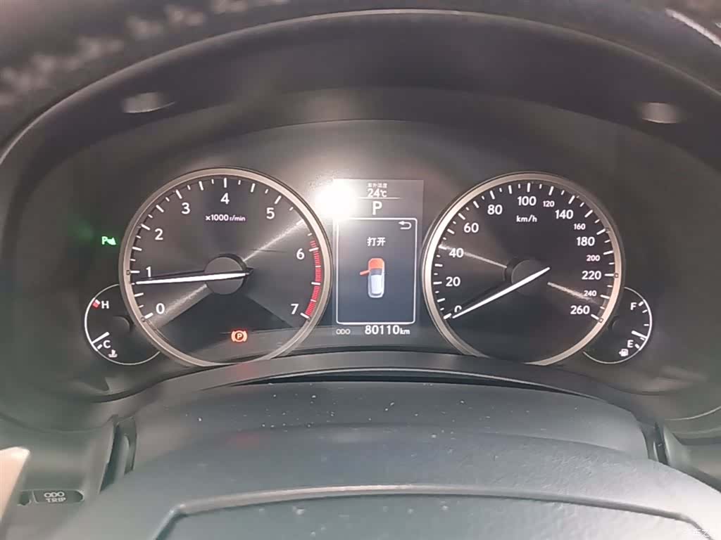 Lexus NX, 2015 12
