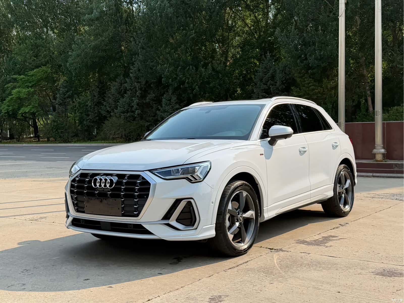 Audi Q3, 2022 1