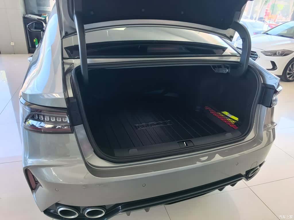 Chery Arrizo 8, 2025 19