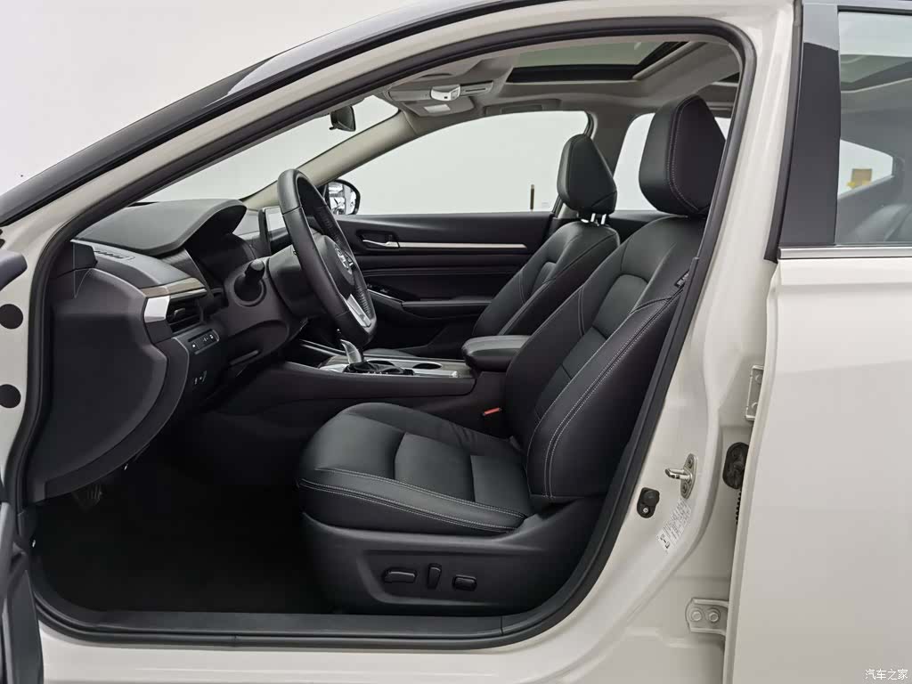 Nissan Teana, 2020 10