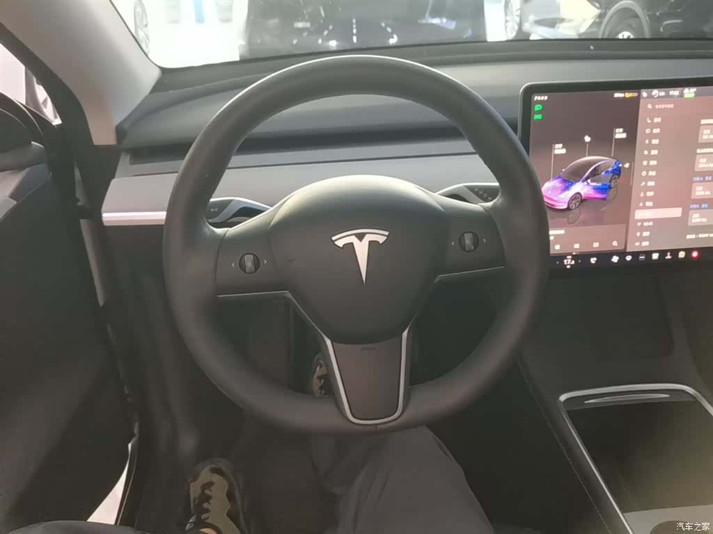 Tesla Model Y, 2024 11