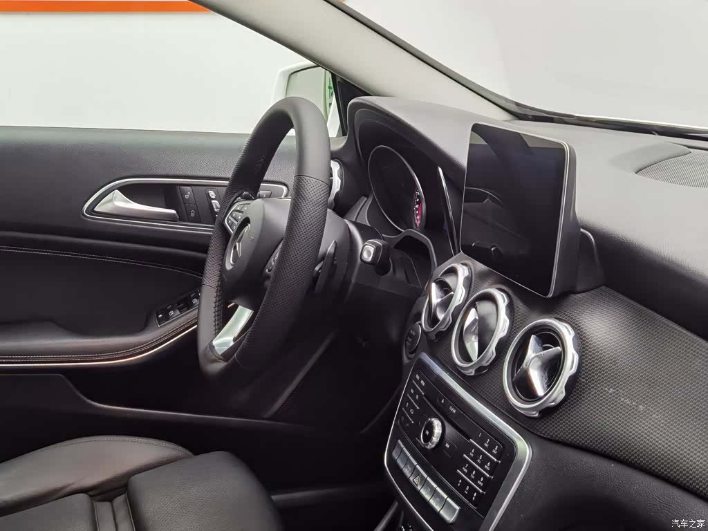 Mercedes-Benz GLA, 2017 22