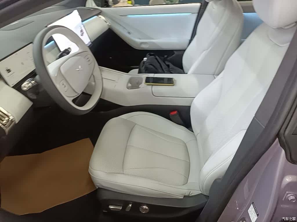 Xpeng P7, 2025 15