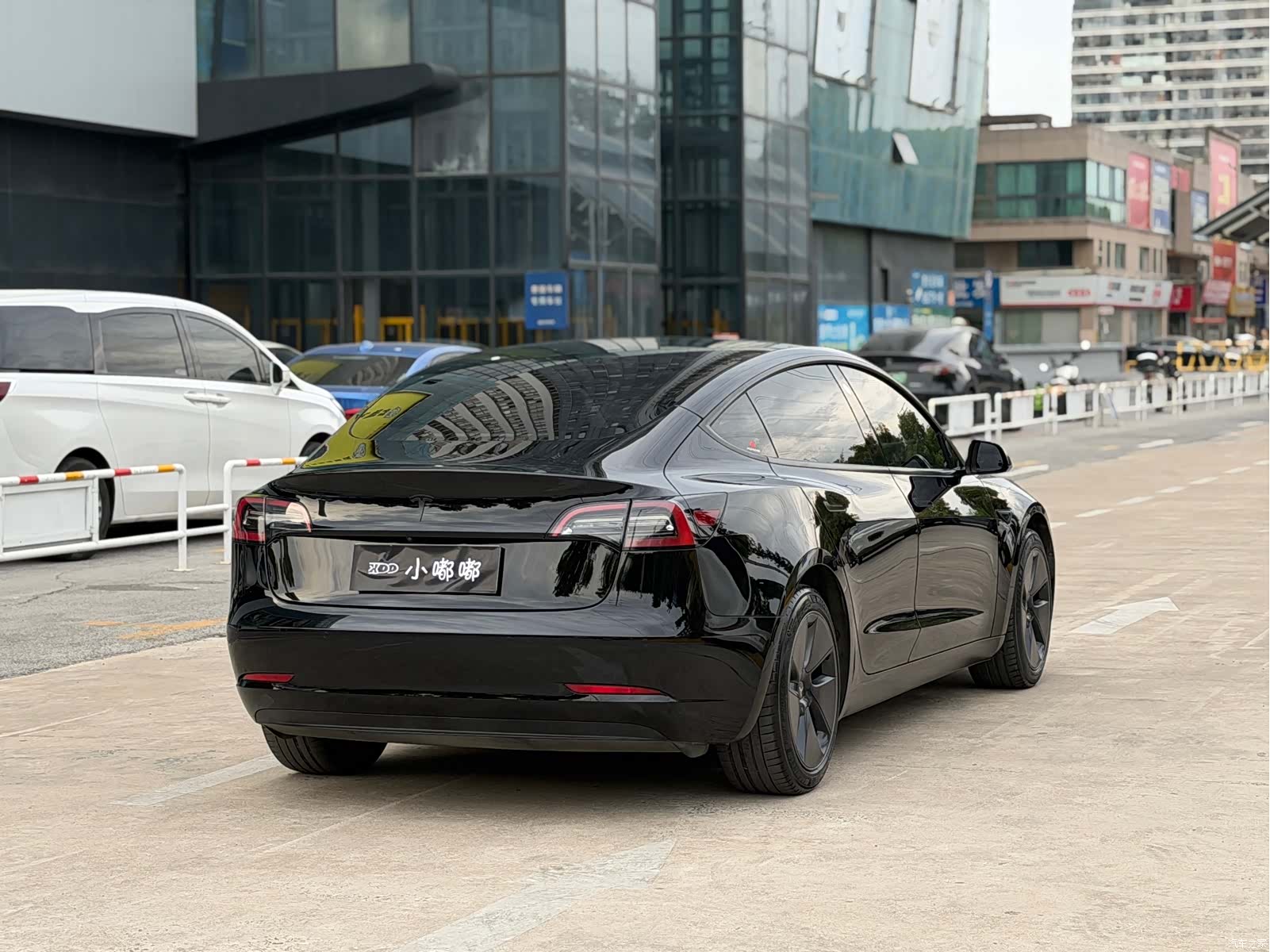 Tesla Model 3, 2022 11