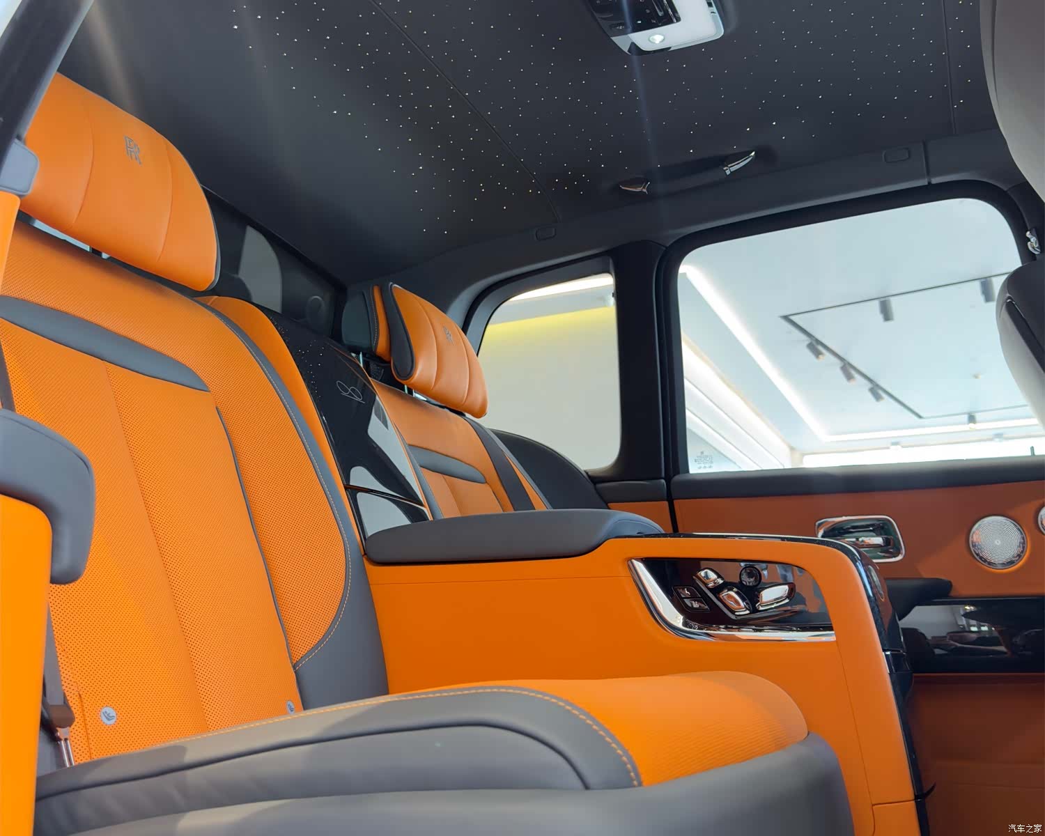 Rolls-Royce Cullinan, 2026 10