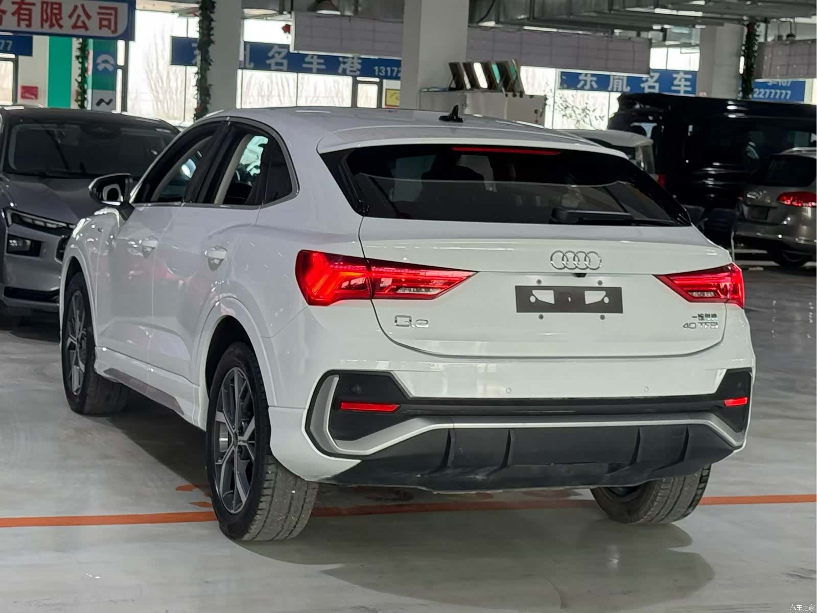 Audi Q3, 2021 4