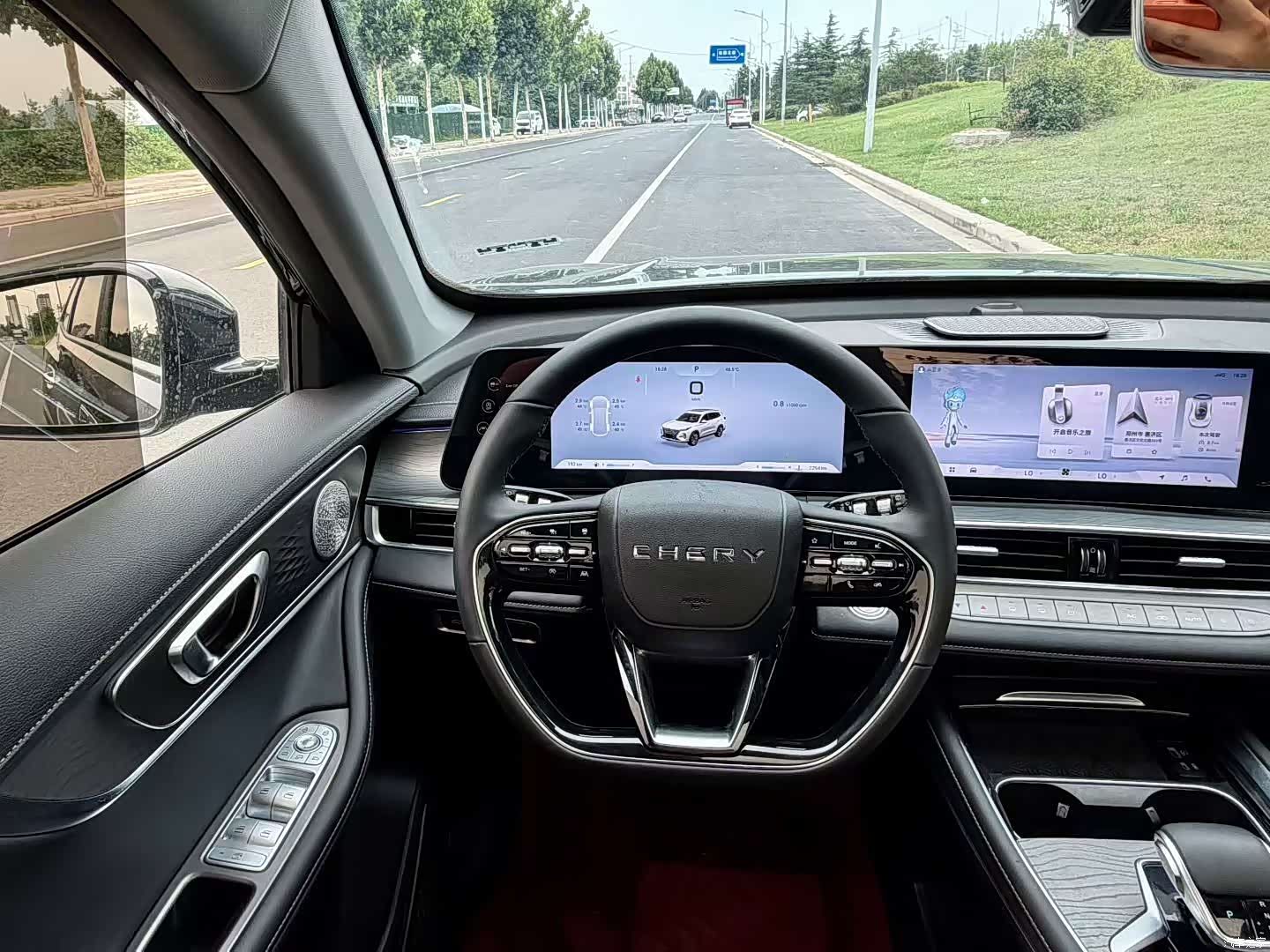 Chery Tiggo 8, 2025 все фото