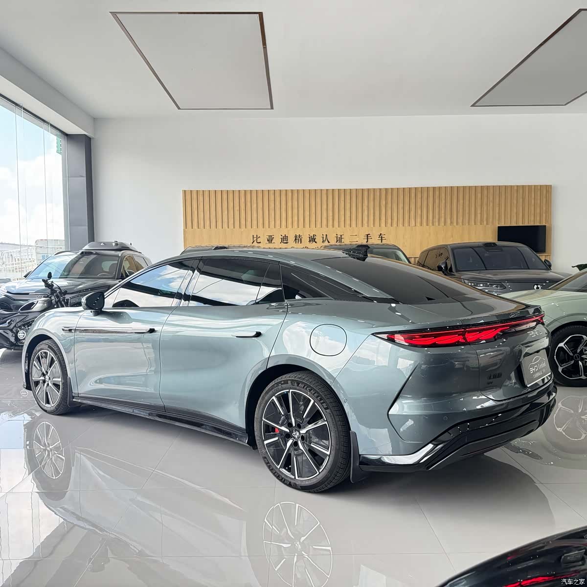 BYD Han, 2025 4