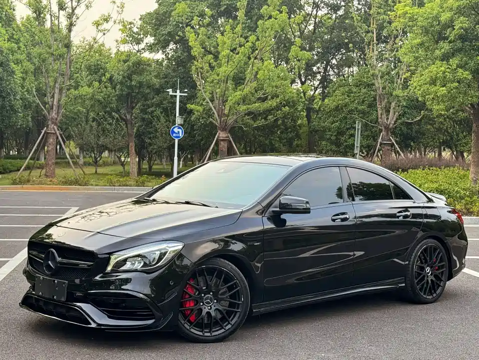Mercedes-Benz CLA AMG