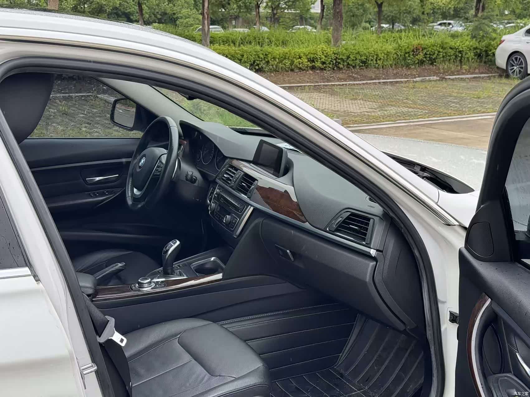 BMW 3 Series, 2015 16