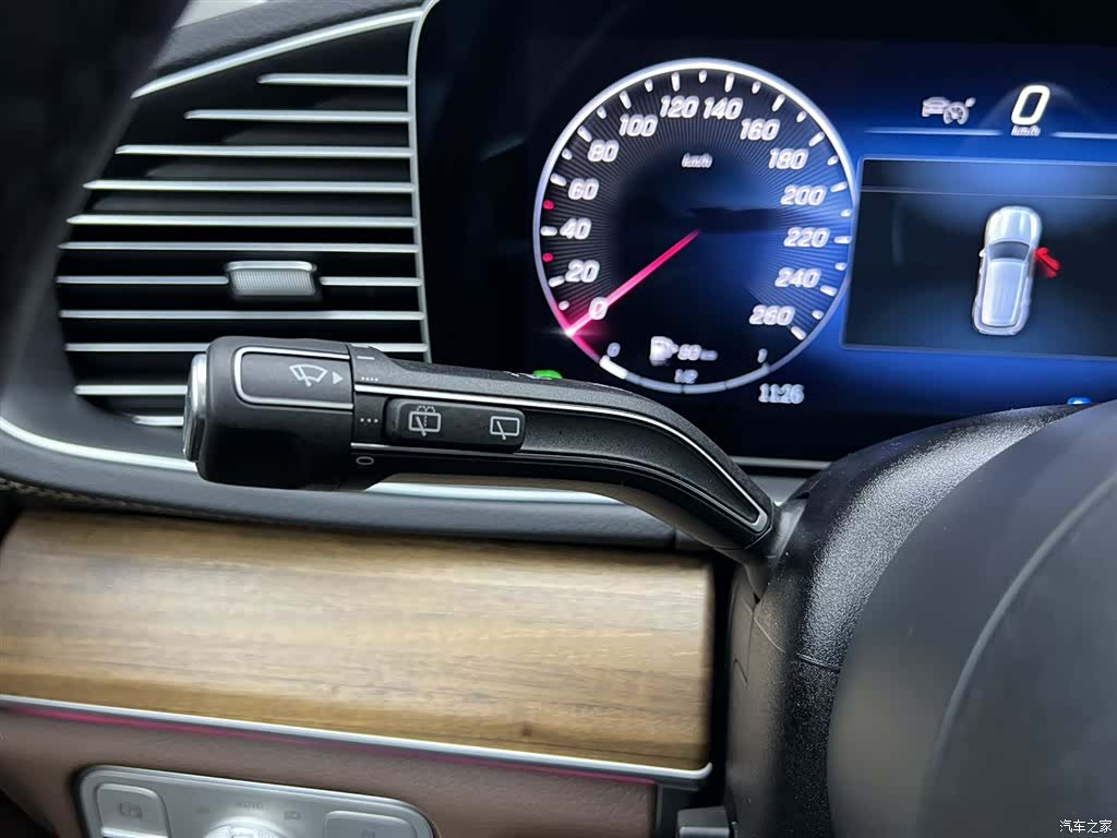 Mercedes-Benz GLE, 2024 25