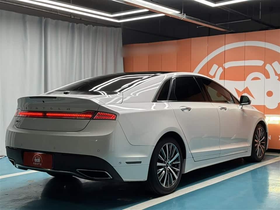 Lincoln MKZ