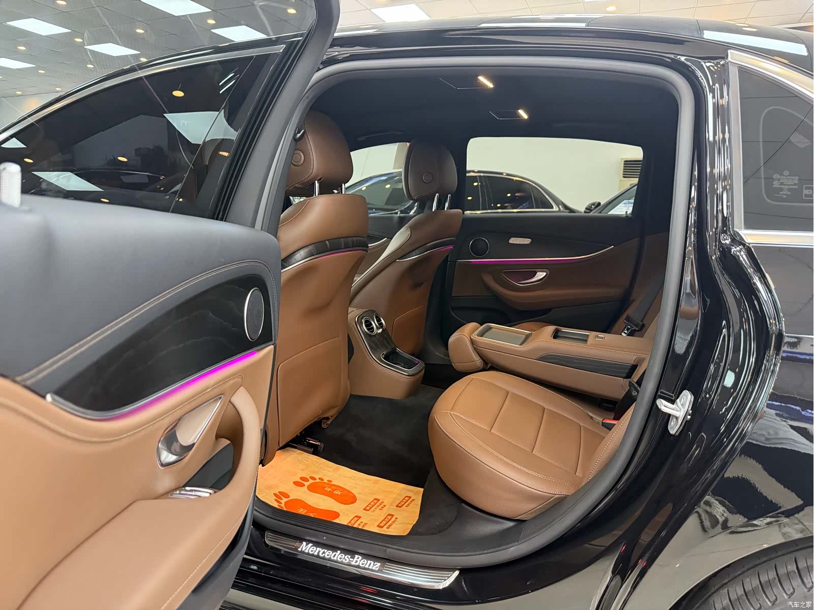 Mercedes-Benz E-Class, 2021 12