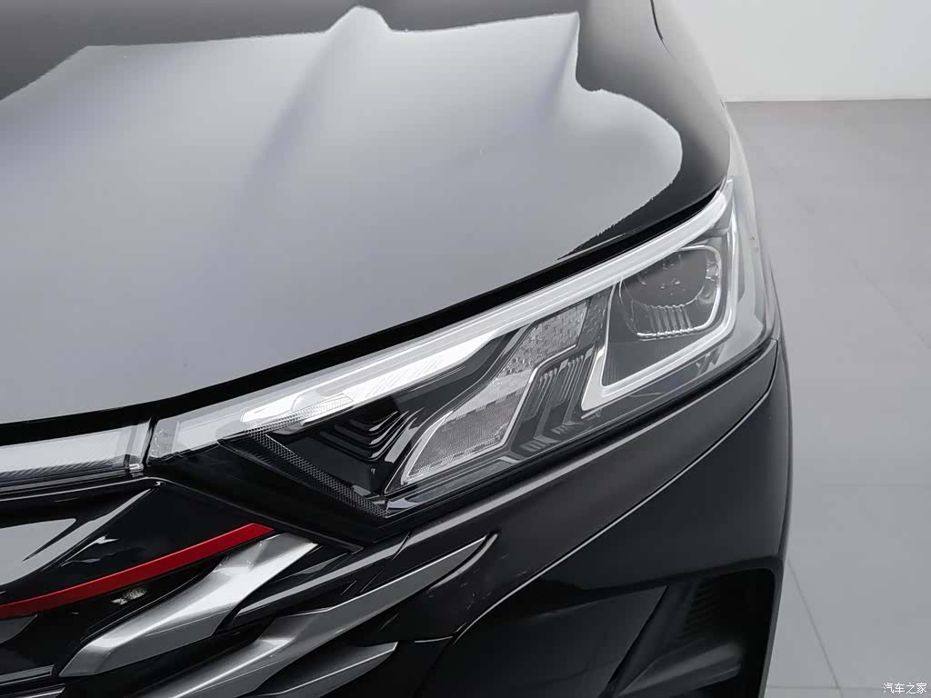 DongFeng AX7, 2022 7