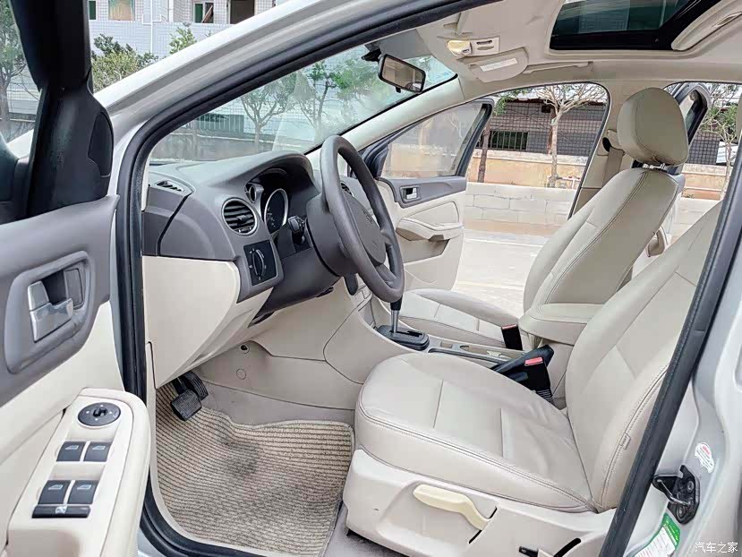 Ford Focus, 2011 3
