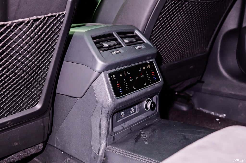 Audi A6L, 2024 15