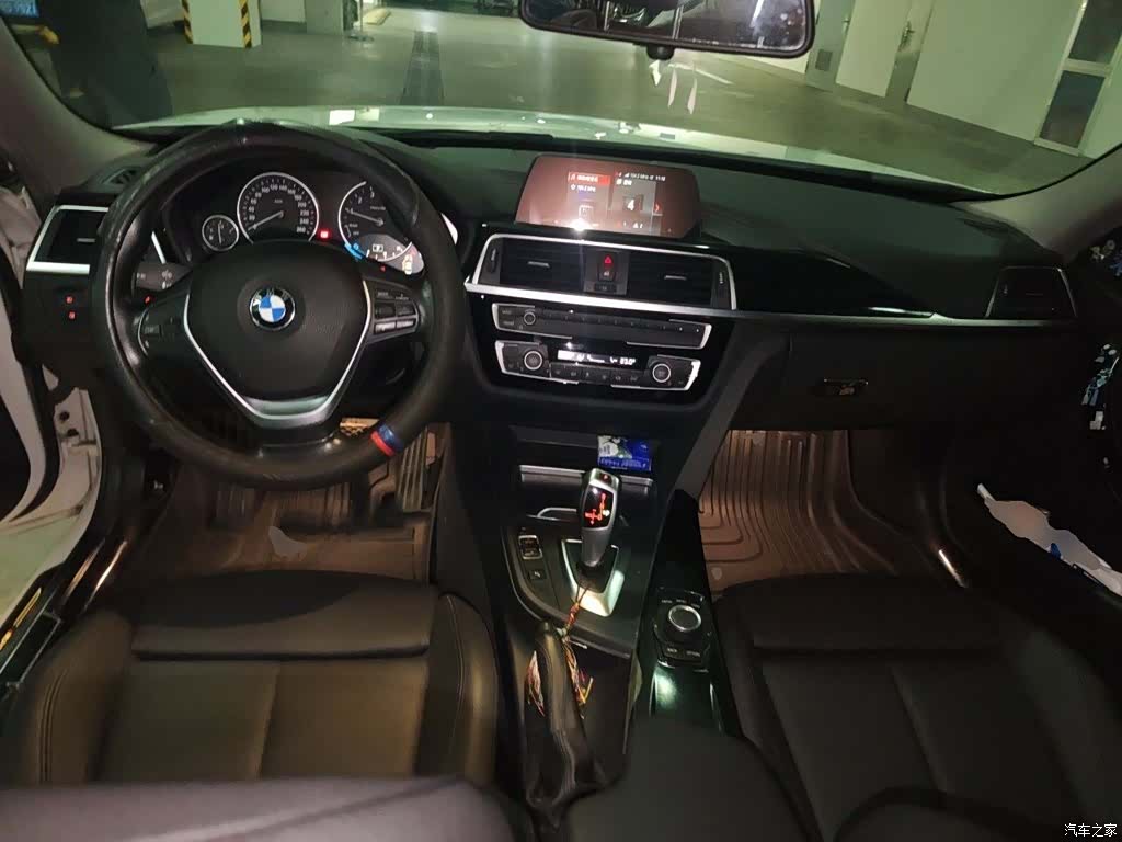 BMW 3 Series, 2017 все фото