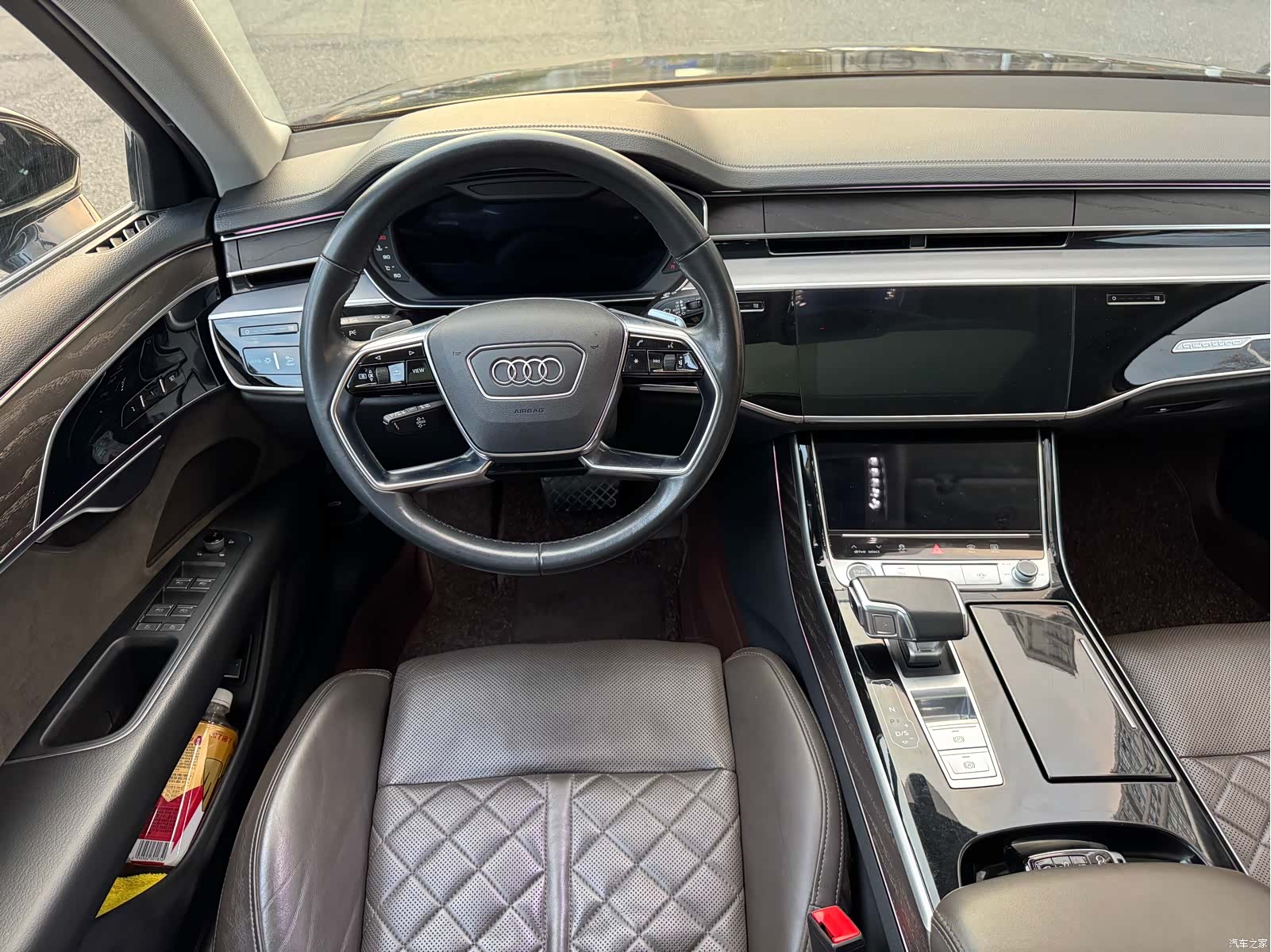 Audi A8L, 2022 7