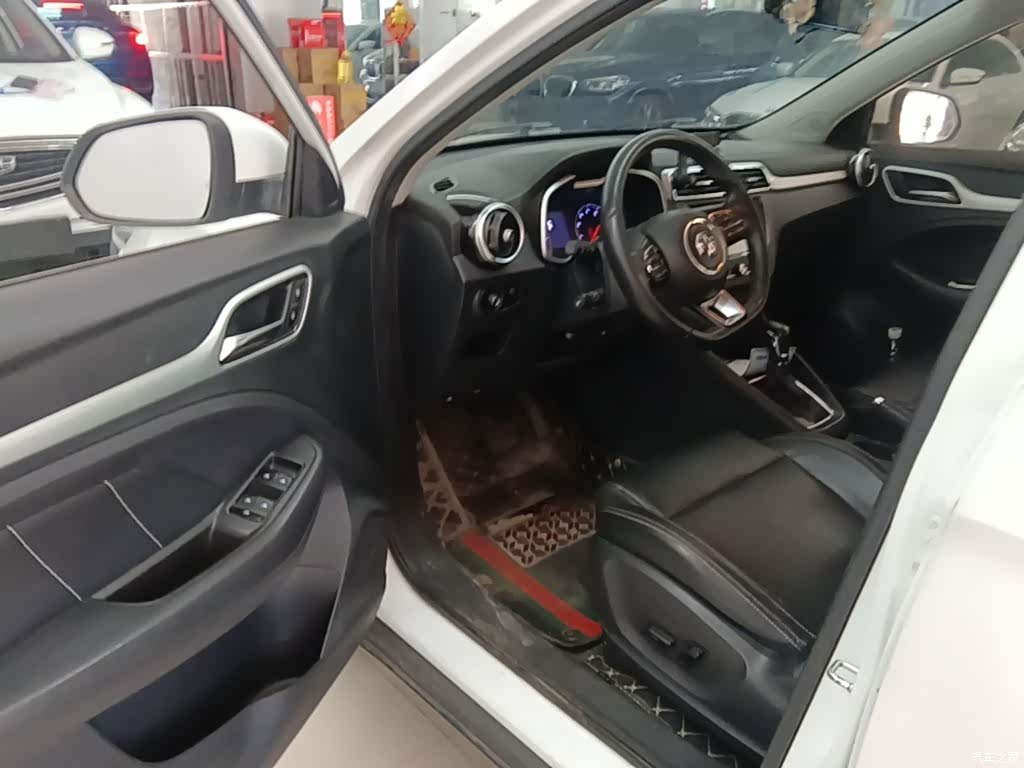 MG ZS, 2019 16