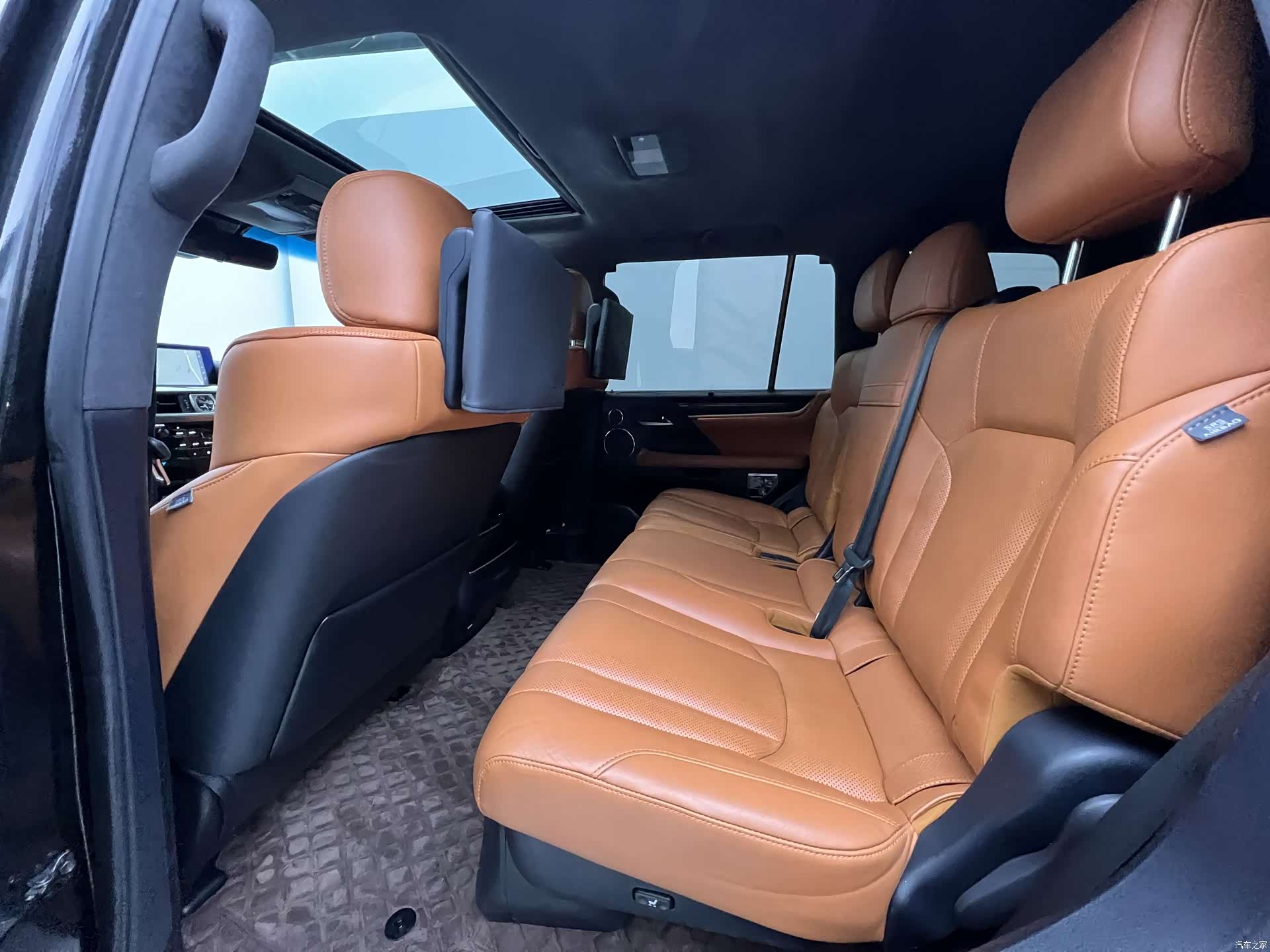 Lexus LX, 2016 4