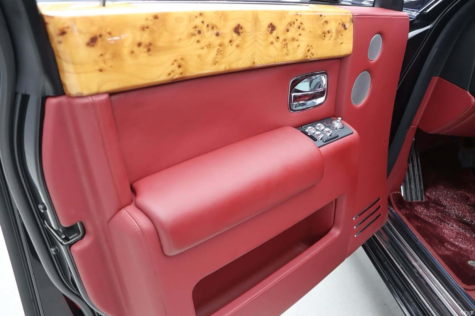 Rolls-Royce Phantom, 2011 33