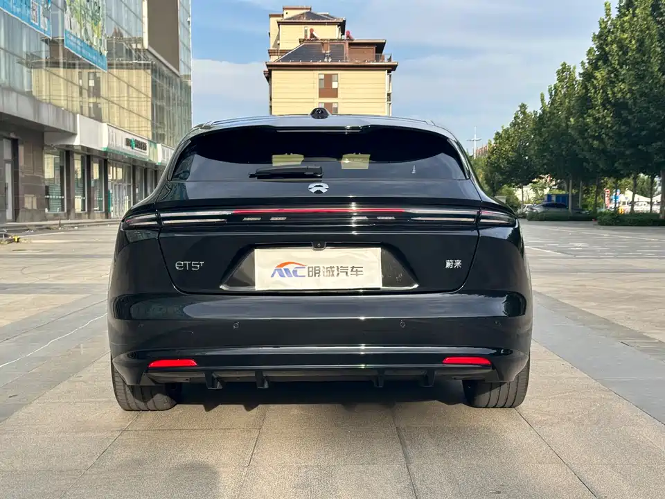 NIO ET5T