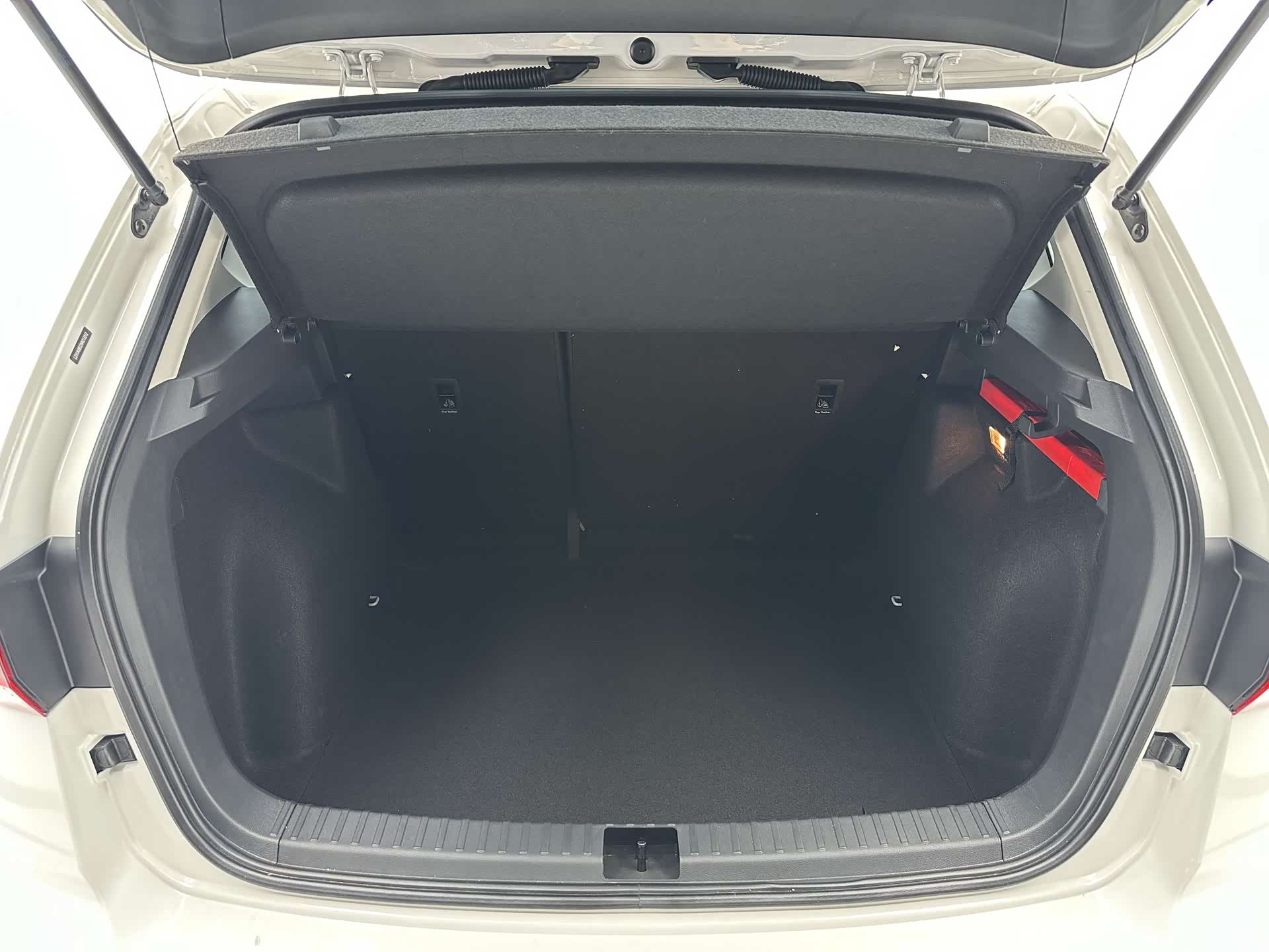 Volkswagen Tharu, 2022 16