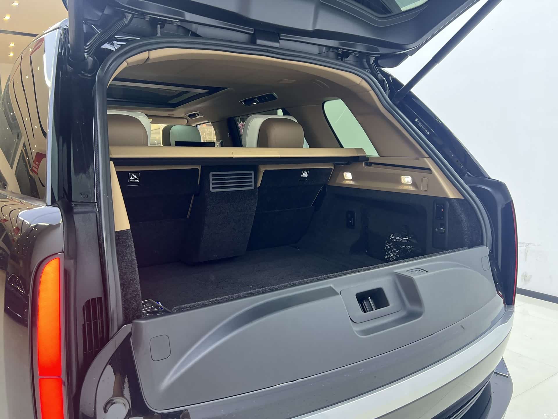 Land Rover Range Rover, 2024 25