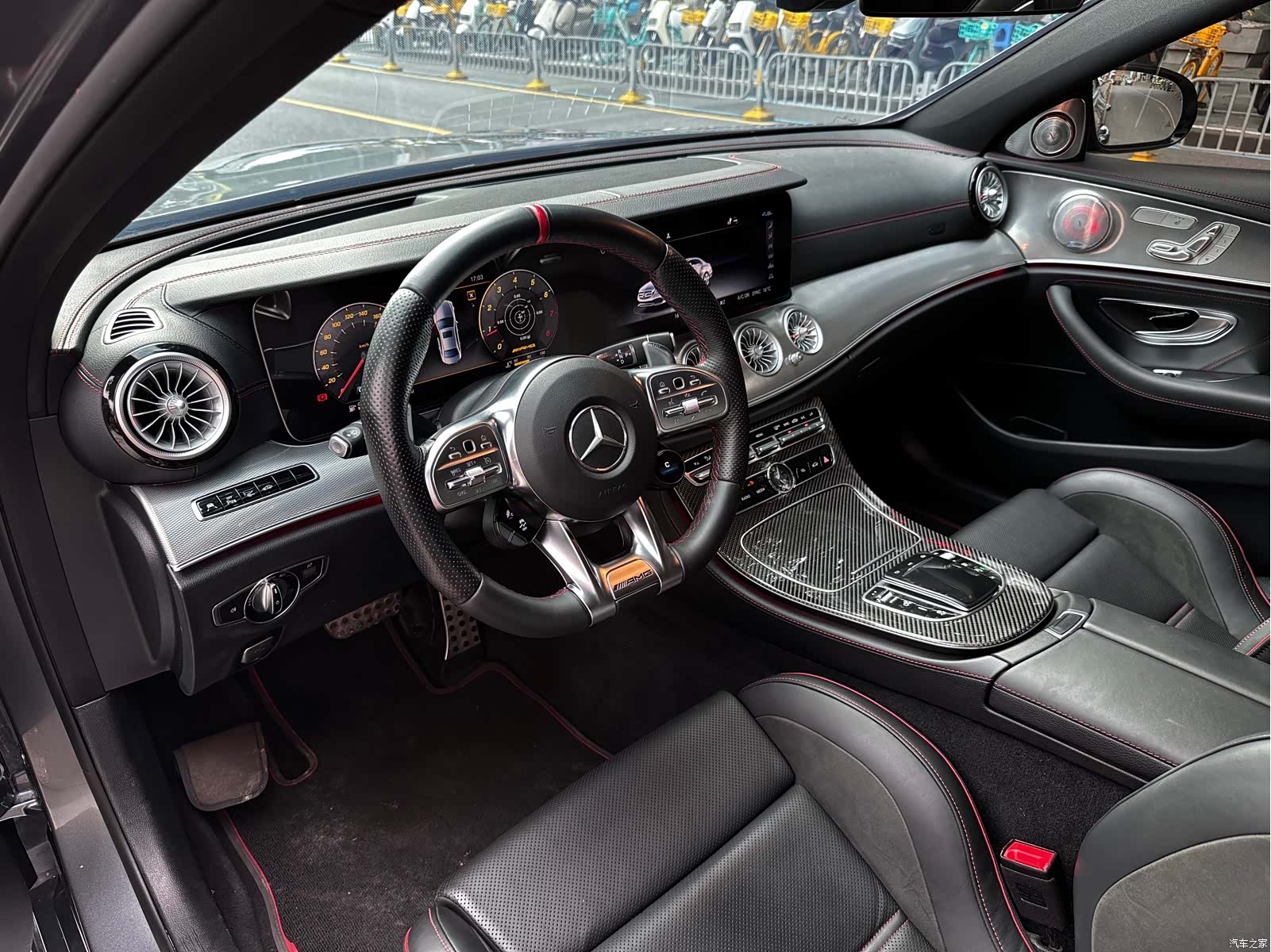 Mercedes-Benz E-Class, 2019 4
