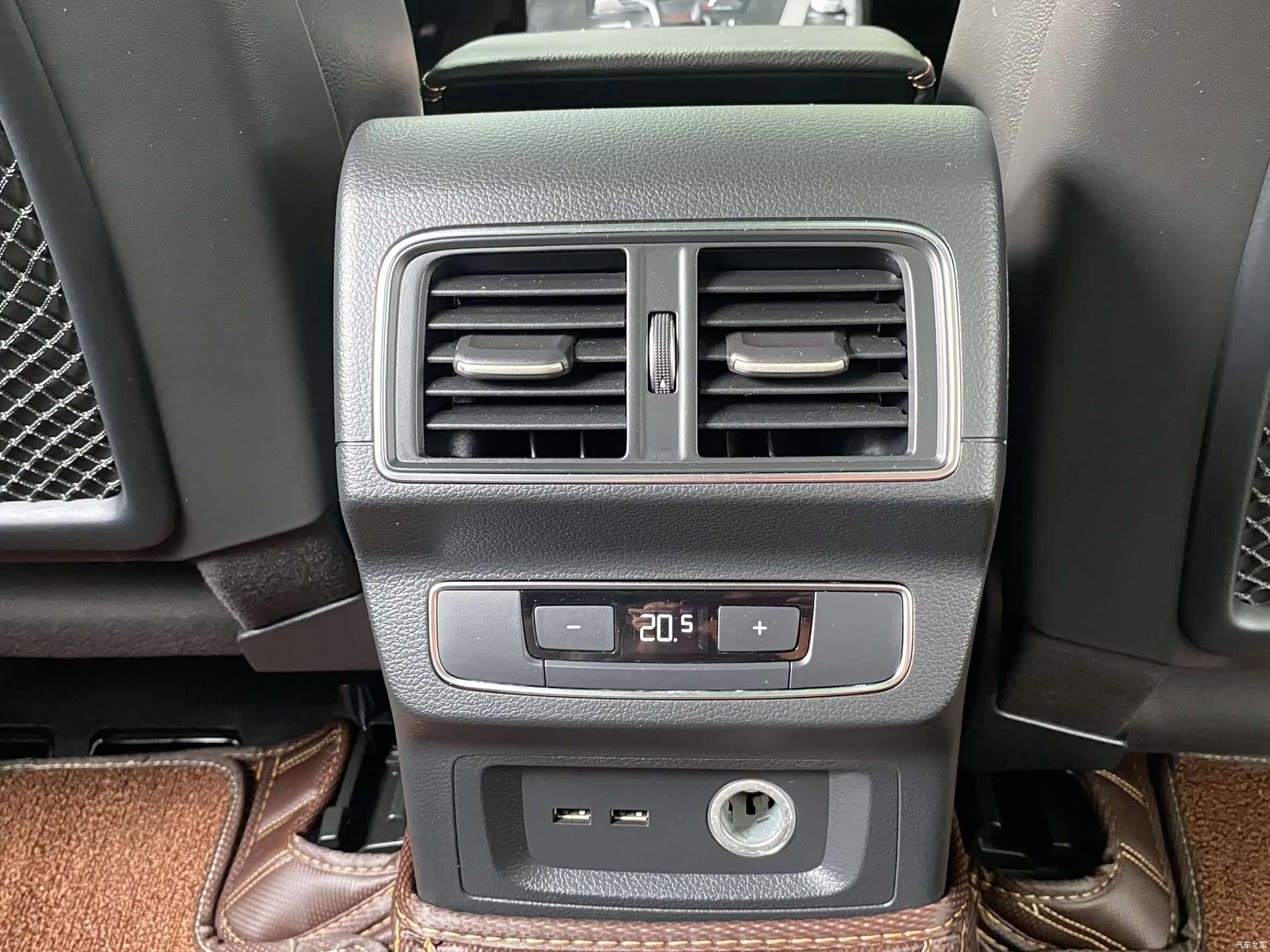 Audi Q5L, 2019 16