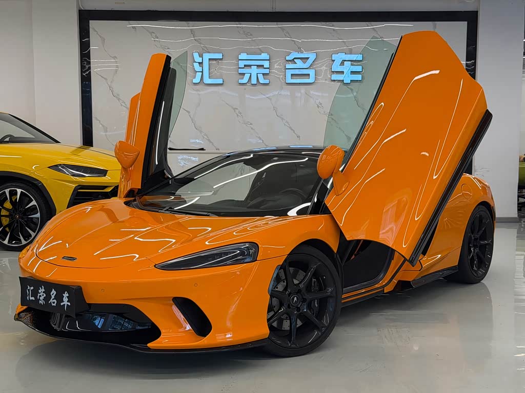 McLaren GT