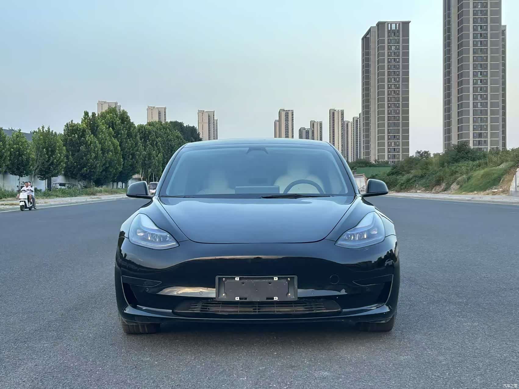 Tesla Model 3, 2022 2