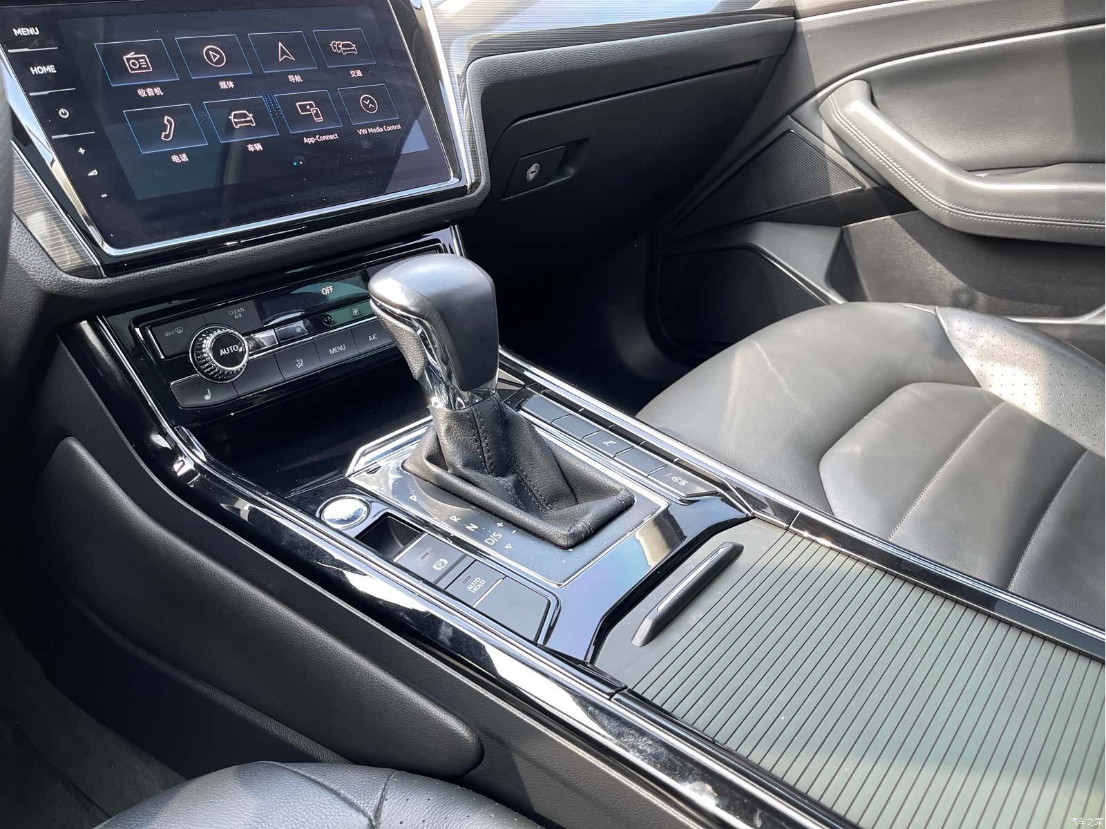 Volkswagen Phideon, 2019 17